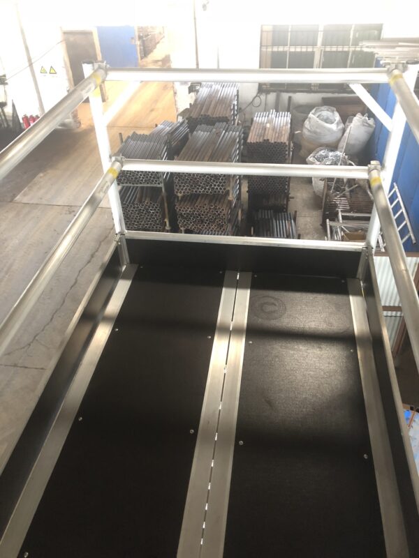 Platform Closed 2500x600mm - Image 3